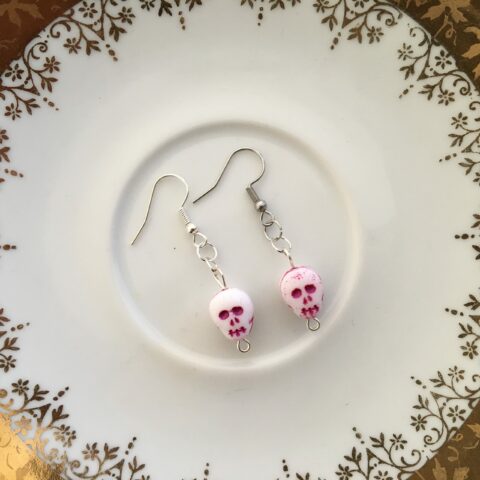 Náušnice růžové lebky