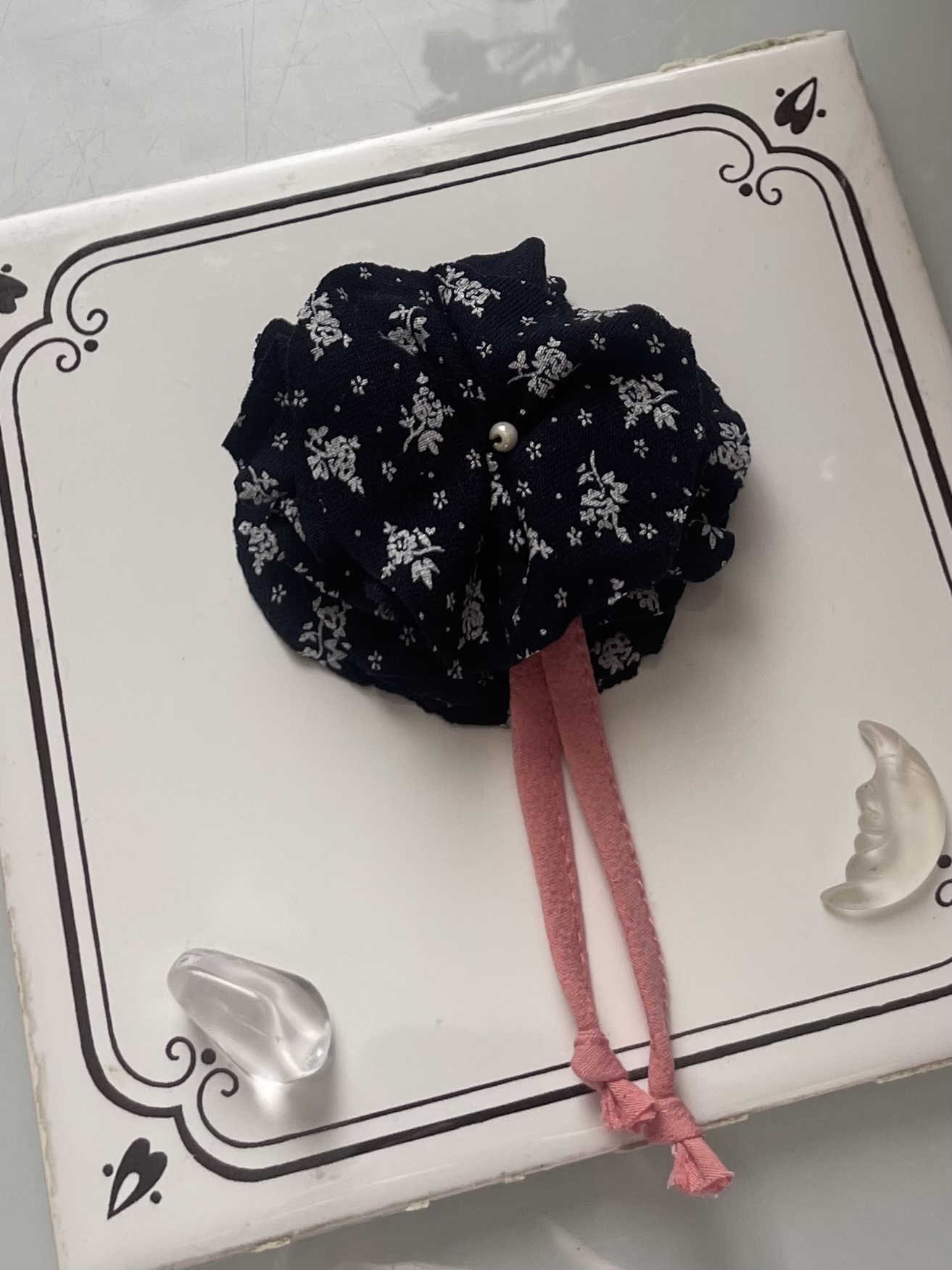 Ručně vyráběná brož - Lirianna - Obrázek 2