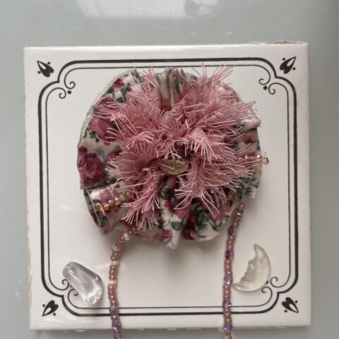 Ručně vyráběná brož - Thaloria